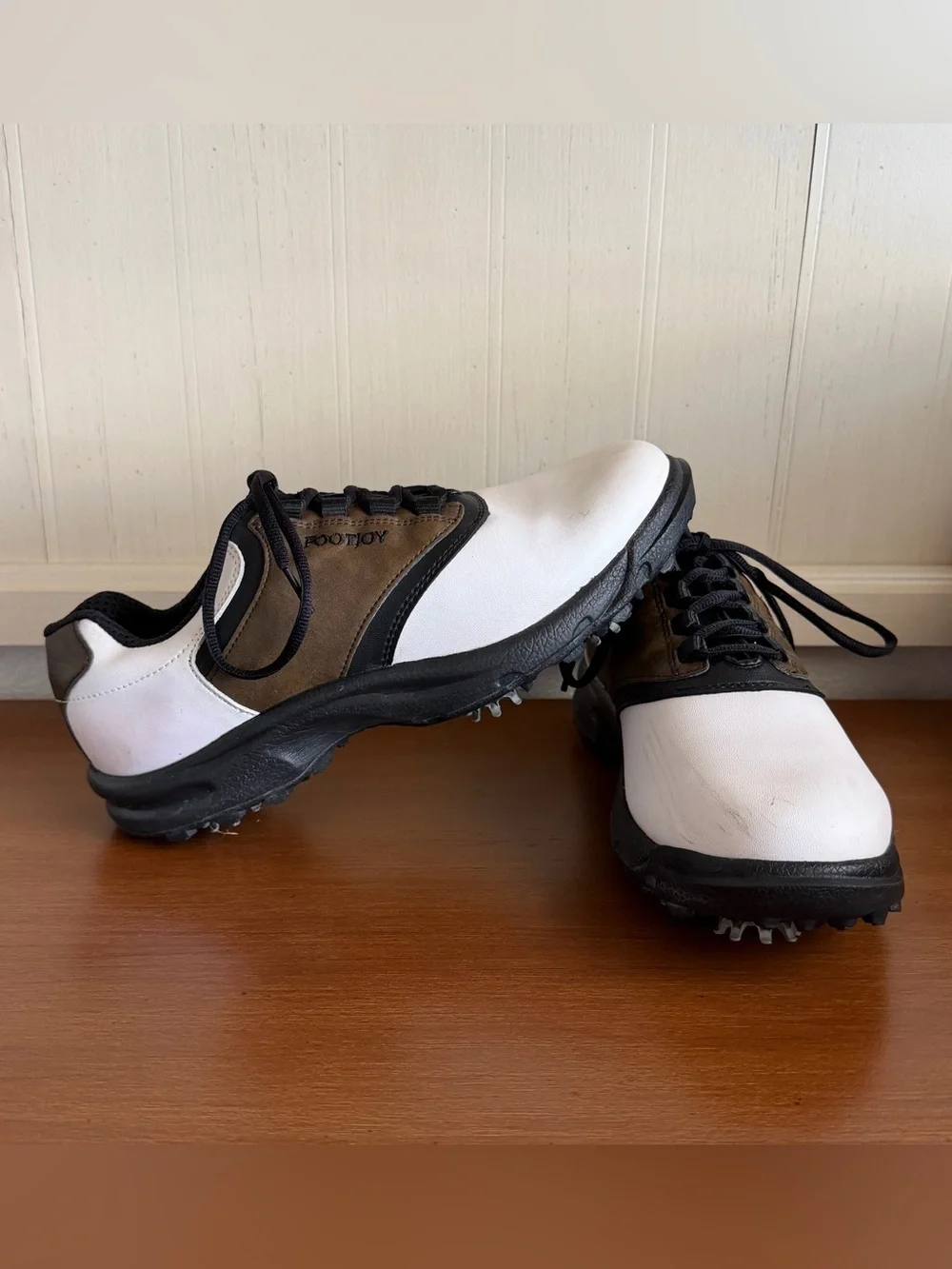 Footjoy Greenjoys Men’s 9M Classic Saddle Golf Shoes Retro Athletic Country Club